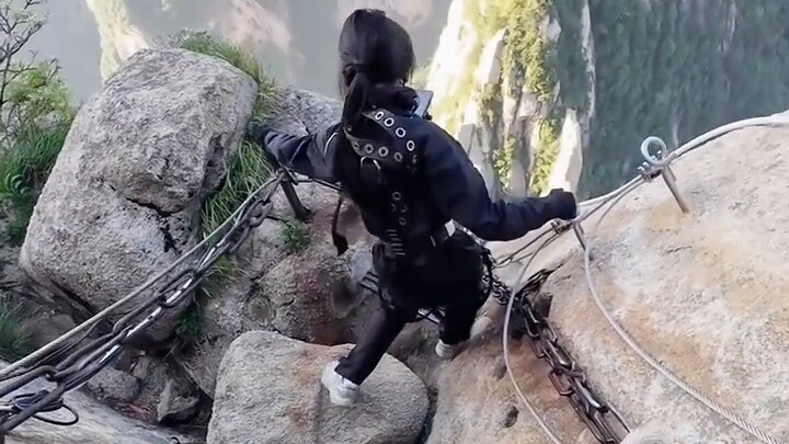 ประสบการณ์การดื่มด่ำกับ Huashan Skywalk แบบเห็นหน้าจริงครั้งแรก #Huashan #Skywalk #กลางแจ้ง #ปีนเขา 
