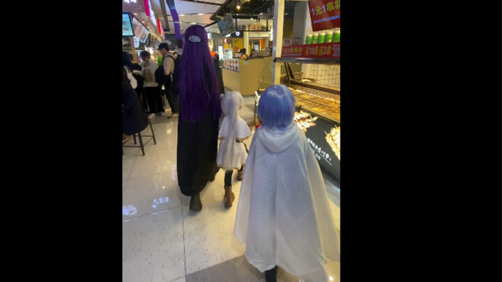 When a new kind of parent-child matching outfits (?) appeared in Anime Star City