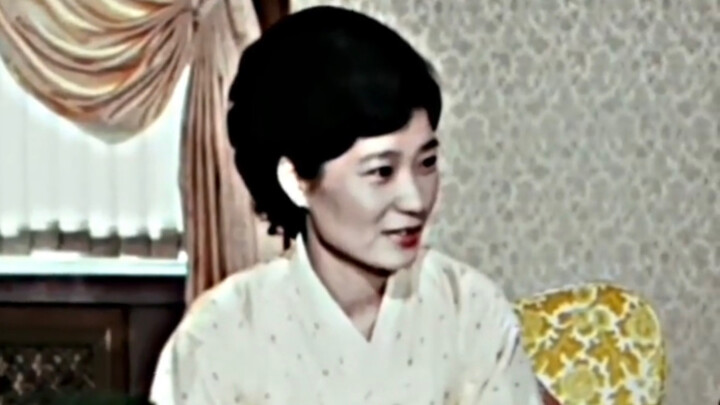 Hình ảnh chân thực về cựu Tổng thống Hàn Quốc Park Geun-hye khi còn trẻ, người sau đó bị luận tội và