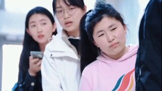 TV trừu tượng: Hồng Lệ giới tính