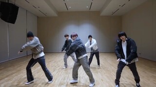 【TXT】“我们原来的练习室真的不得了那里其实是虫子住的地方我们是寄生在里面练习”