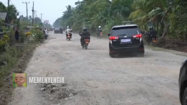 kayak main pou njir