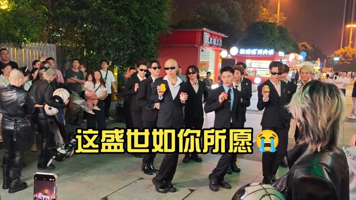 Wang Bian, this prosperous age is exactly as you wished 😭