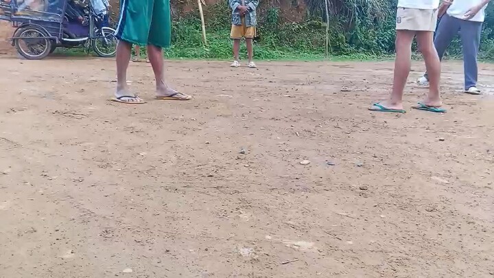 panalo c blacky yung inalagaan ko mula sisiw. issue pinkaw paa. pero nanalo.. binigay na sya sa iba