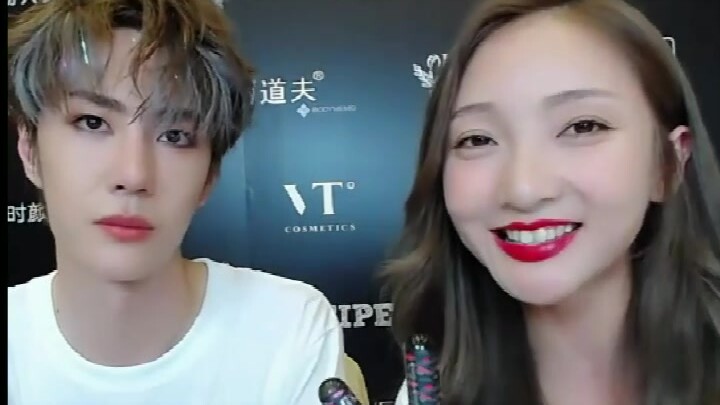 Wang Yibo is so handsome! He’s a guest on Yuehua’s 10th-anniversary livestream!