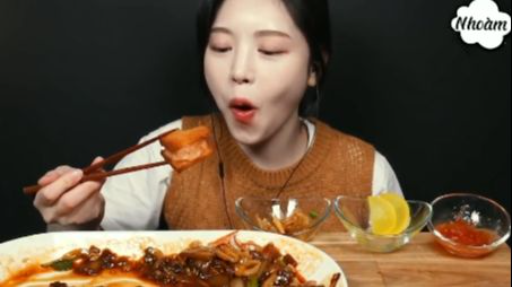 Mì tương đen hải sản cay phần 7 #mukbang