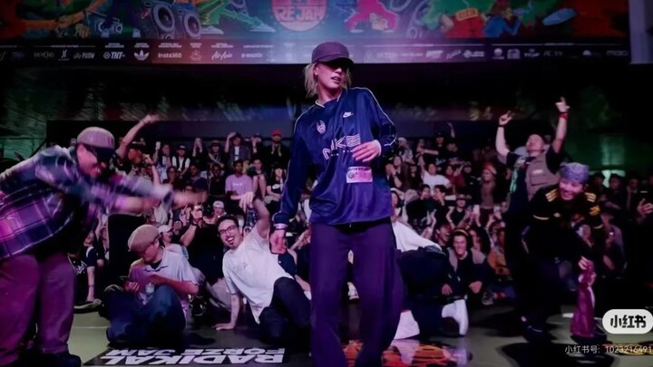 Nhà vô địch thế giới, bạn xứng đáng có được nó 🏆; Tịch Gia Kỳ Iris; Trận quyết định set 7: Một mình 