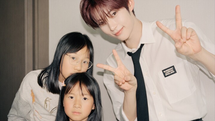 The boy group I'm going to film today is ____