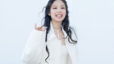 JENNIE出席Jacquemus巴黎大秀