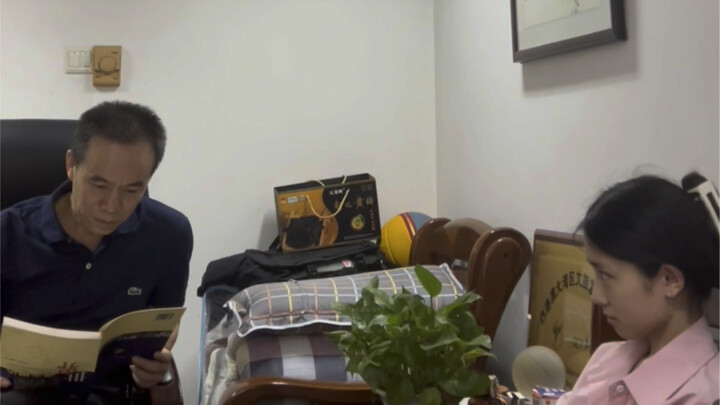 Eh, salah! Sepertinya aku yang seharusnya jadi pembimbing!