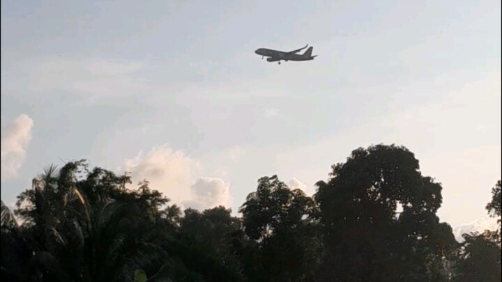 Airasia A320 landing at Kota Bharu 23 Dec