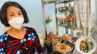 Chị gái bán HỦ TIẾU NAM VANG vỉa hè 35k mà chất lượng như tô nhà hàng | HiepVlog # 29