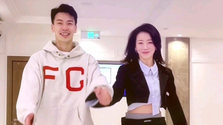 Lihat gaya langkah miring para bintang pria!