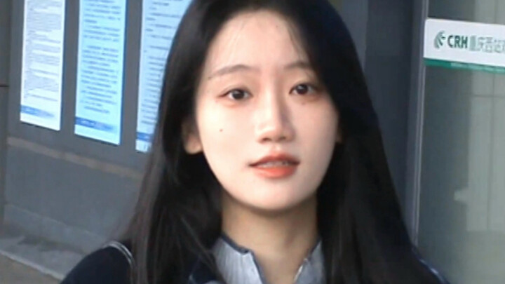 "Apakah kamu bodoh, suka sama penakut-penakut?"