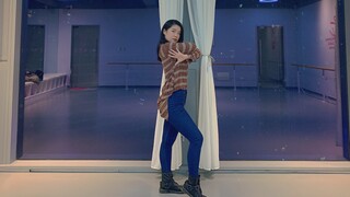 【Dua Kali】Seorang gadis yang sedikit gemuk menari mengikuti lagu Tuwas secara penuh untuk pertama ka