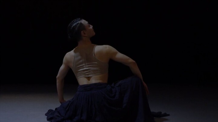 Sun Ke performed "The Tomb of Love" with all his heart. Reunion and separation are the norm, and you