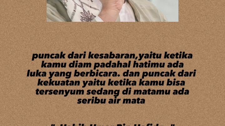 habib Umar bin Hafidz tersenyum berderai air mata