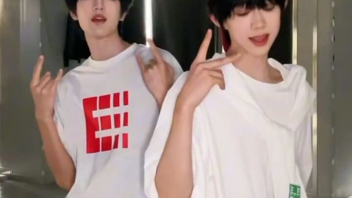 Zhang Guiyuan and Chen Yiheng is so very cute #tffamily