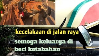 Kecelakaan truk di jalan raya