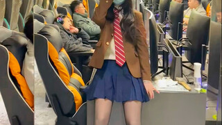 关于漂亮性感的coser网管私底下到底是什么样的人