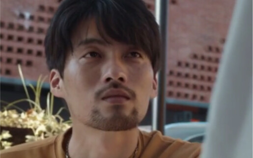 ในฐานะผู้ชายที่โตเป็นผู้ใหญ่และมั่นคง การที่รองเท้ากัดเท้านั้นจัดการได้ง่ายมากแน่นอน!