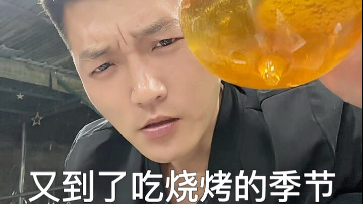 Sate pinggir jalan yang nikmat adalah cara terbaik menyambut musim panas, ayo seru! Makan enak, hidu