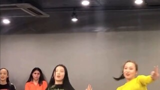 KIKI//Vlog video sinh nhật giả về việc học nhảy