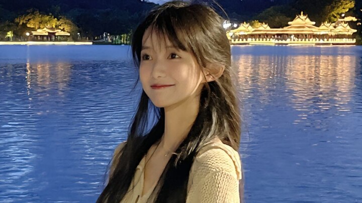 اعترف! أنت أيضًا مفتون بالفتاة الحلوة!