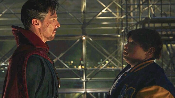 Fatty có thể mở cổng theo ý muốn và Doctor Strange nhận 10.000 đòn chí mạng