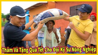 Tặng Quà và Thăm Hỏi Dịp Tết Với Team Nông Nghiệp - Team Nền Móng Làm Nên Sự Thành Công Của Kênh