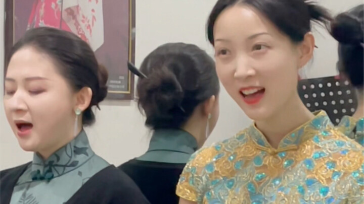 เรียนคุนฉวี่ตอนอายุ 25 | เส้นเชื่อมลับใน “ป๋ายอ้าวปี้จี” บทนี้