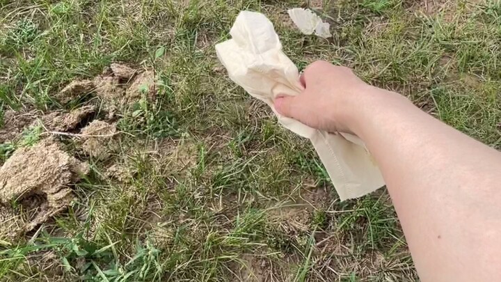 محرج، أأذهب أم أبقى؟ كيف تستخدم المرحاض في السهوب؟