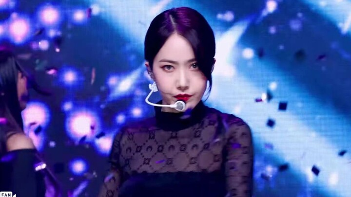 猜一猜，黄恩妃这次回归一共穿了多少条裤子？