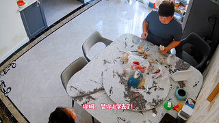 孩子，你妈妈替你去上学了！