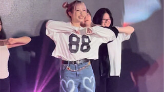 กรูฟแบ็ค แต่ "ฮวังฮยอนจิน"