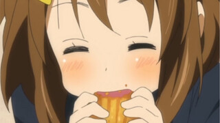 Daiwei sedang makan, lucu sekali
