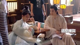 杨紫片场太可爱了！片场和邓为大秀舞姿转圈圈，逗得导演直跺脚！