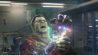 "Ngạc nhiên 10 năm bên nhau! Cái búng tay của Hulk đánh dấu sự kết thúc của trò chơi kết thúc!"