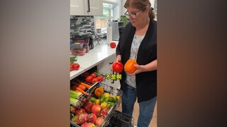 大姐不用洗碗机洗碗，专门用它来洗蔬菜水果...亲女儿都忍不住要吐槽了：正常人干不出这事儿！