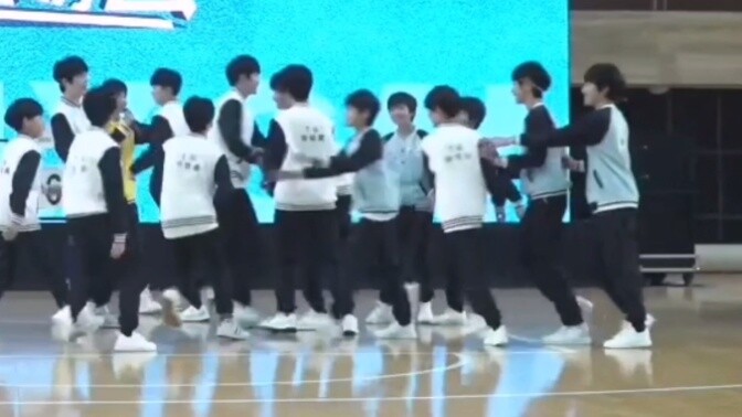 [Li Junhao's Childcare Diary] The first generation didn't dare to fight, the second generation could