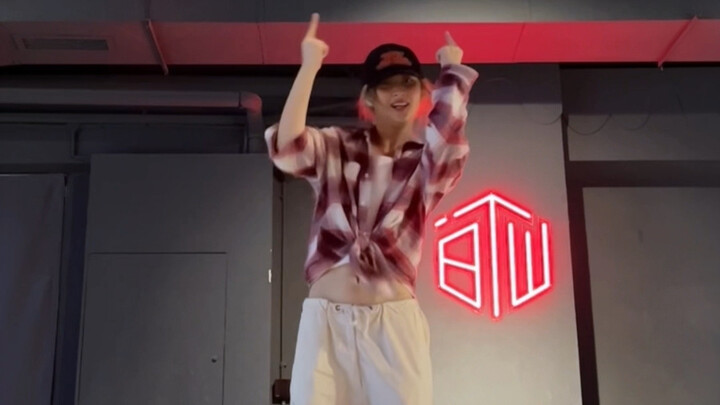 【Moon】up｜Lưu Chí Dân｜Flip dance｜Những ai có hông cứng như gạch thì nên thử nhé hahahaha