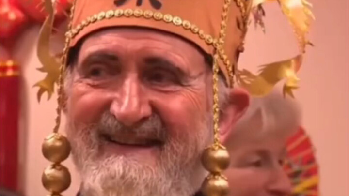 Di sebuah kota kecil di Bavaria, Jerman, sekelompok orang kulit putih justru menyebut diri mereka se