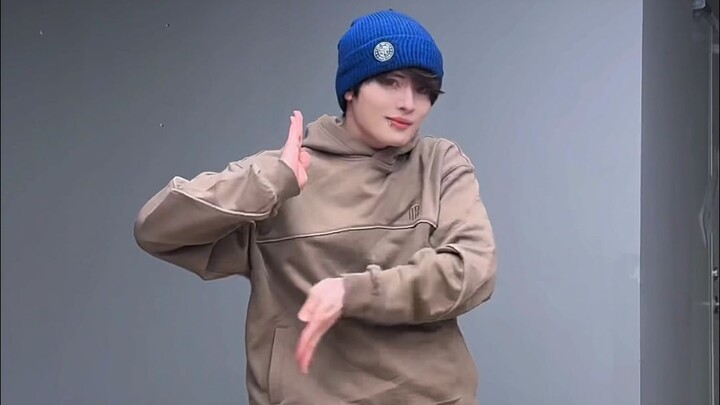 บ้าเอ๊ย ลูซิเฟอร์หล่อที่สุดมาแล้ว! ริคิมารุ อดีตนักออกแบบท่าเต้นของ Flash จะมาเพื่อทำลายคู่แข่ง