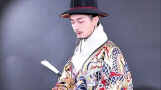 63-Year-Old Grandpa Transforms into a Cool and Distant Master (Extreme 7)