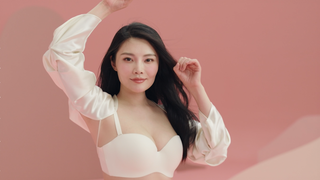 Iklan pakaian dalam Xu Dongdong 2