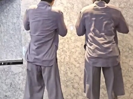 เกี่ยวกับเหตุการณ์ที่ศิลปิน 2D อาวุโสสองคนนำเพลงของตัวเองมาเต้นรำแบบโอตาคุ