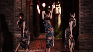 High-heels and cheongsam at night. Kiss Everywhere