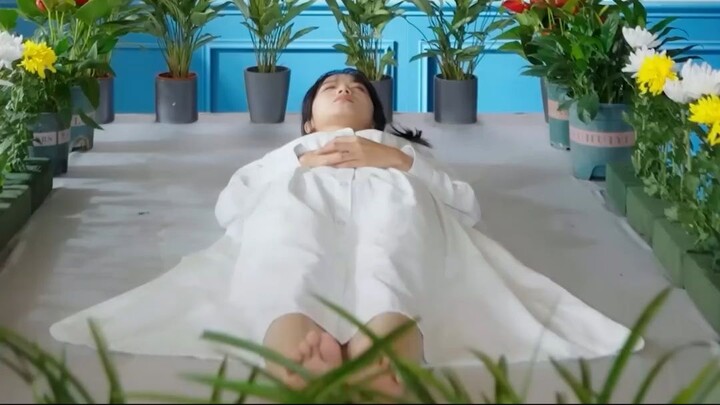 สาวบ้านนากลับชาติมาเกิดเป็นภรรยาเศรษฐี บังเอิญเจอลูกที่หายไปกับชายปริศนาในคืนนั้น!