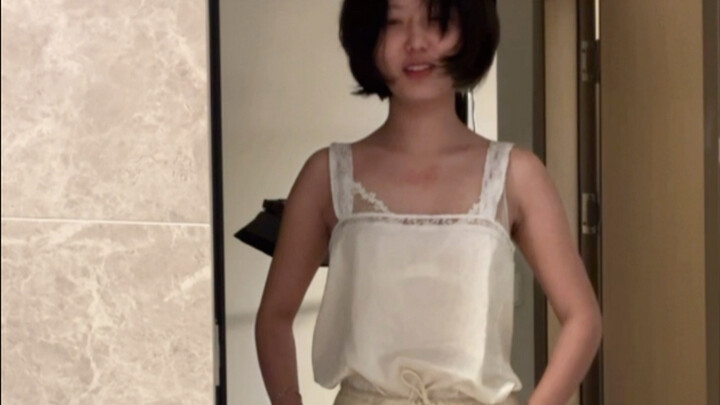 How to Transform from a Manly Guy into a Goddess? Doubao’s Styling Guide Has You Covered!