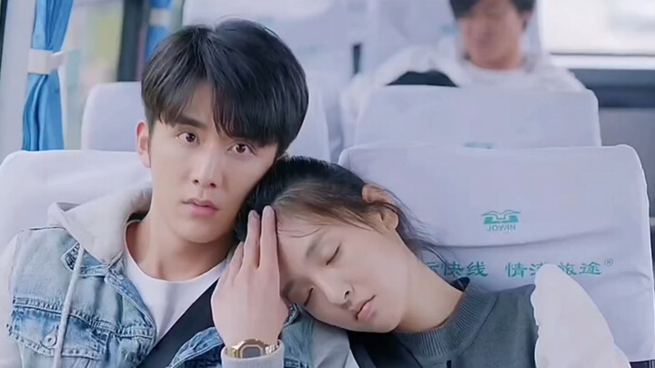 What truly wins a girl’s wholehearted devotion is never material things, but rather all the little d